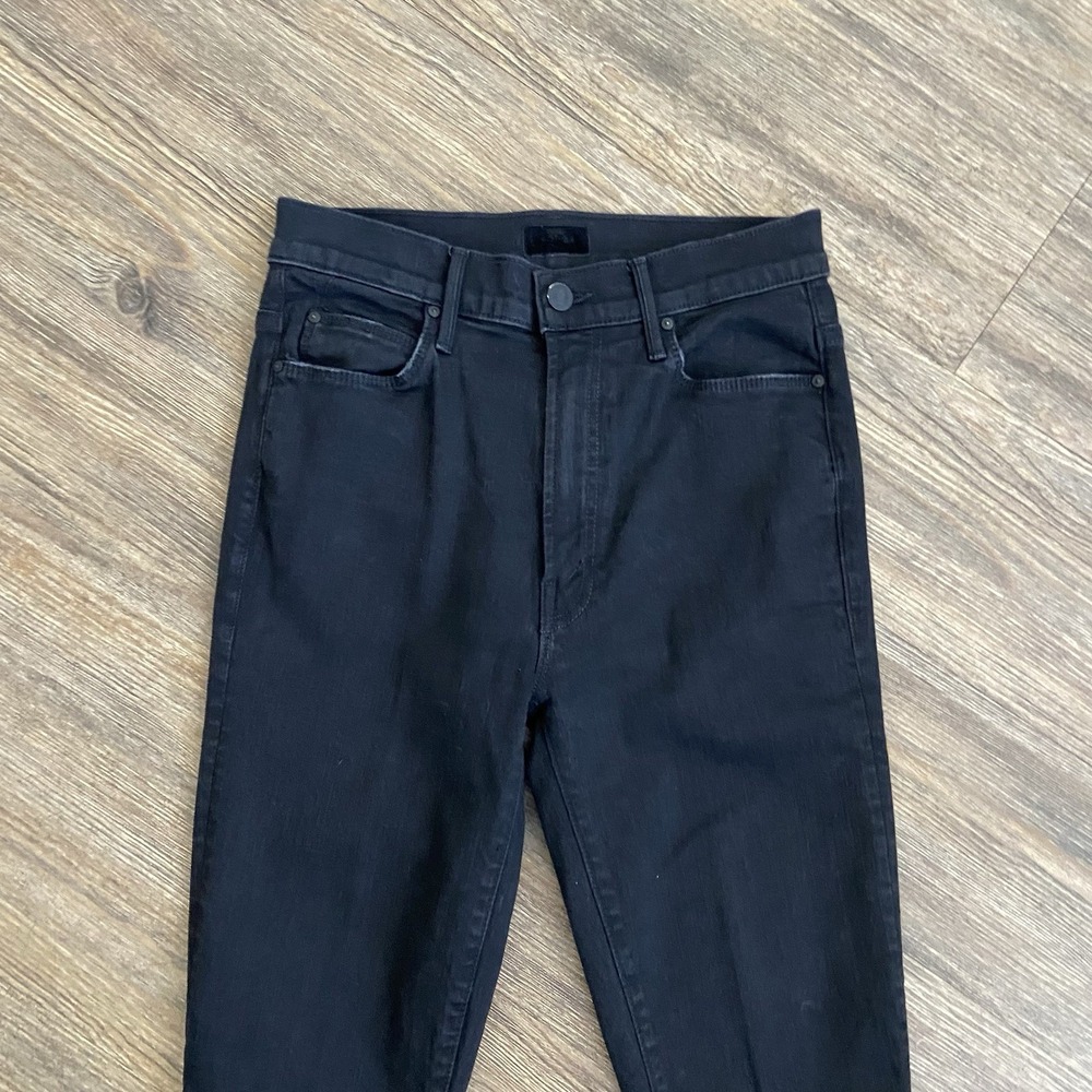 MOTHER Stunner Zip Ankle Step Fray Jeans Women's Size 26 Not Guilty Black Denim - Picture 4 of 10